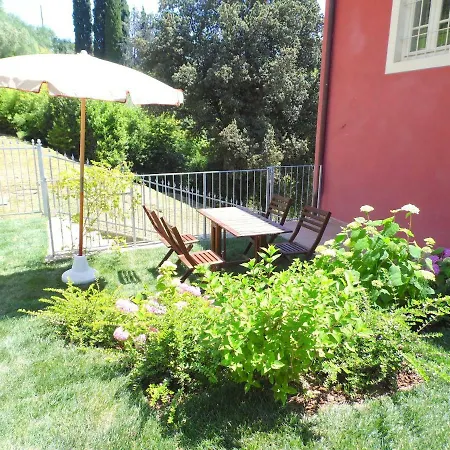 Tulipano -apartment- * Pescia